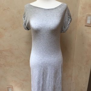 Lou & Grey tee dress in grey